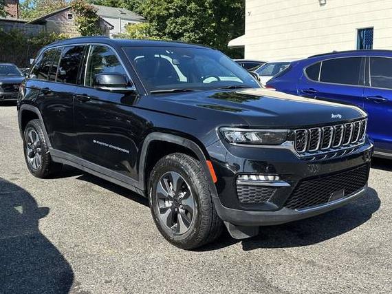 JEEP GRAND CHEROKEE 2024 1C4RJYB60R8516085 image